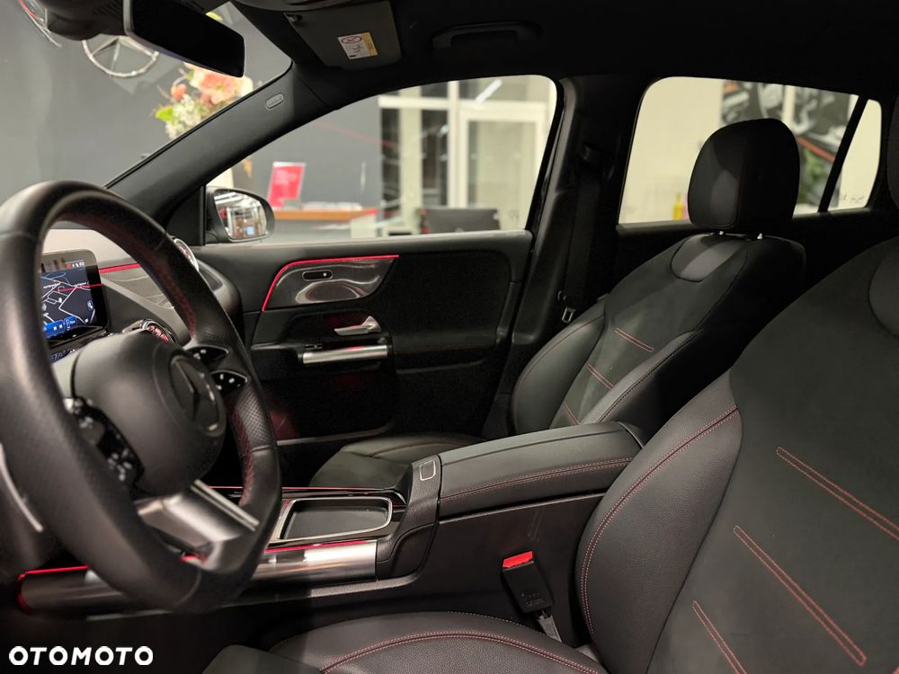 Mercedes-Benz GLA 200 AMG Line - 5