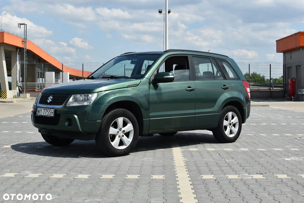 Suzuki Grand Vitara 2.0 De luxe - 1