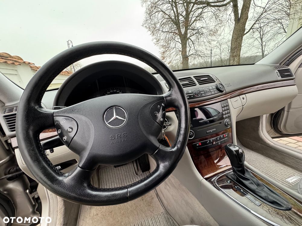 Mercedes-Benz Klasa E - 29