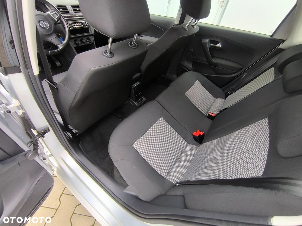 Volkswagen Polo 1.2 Team - 24