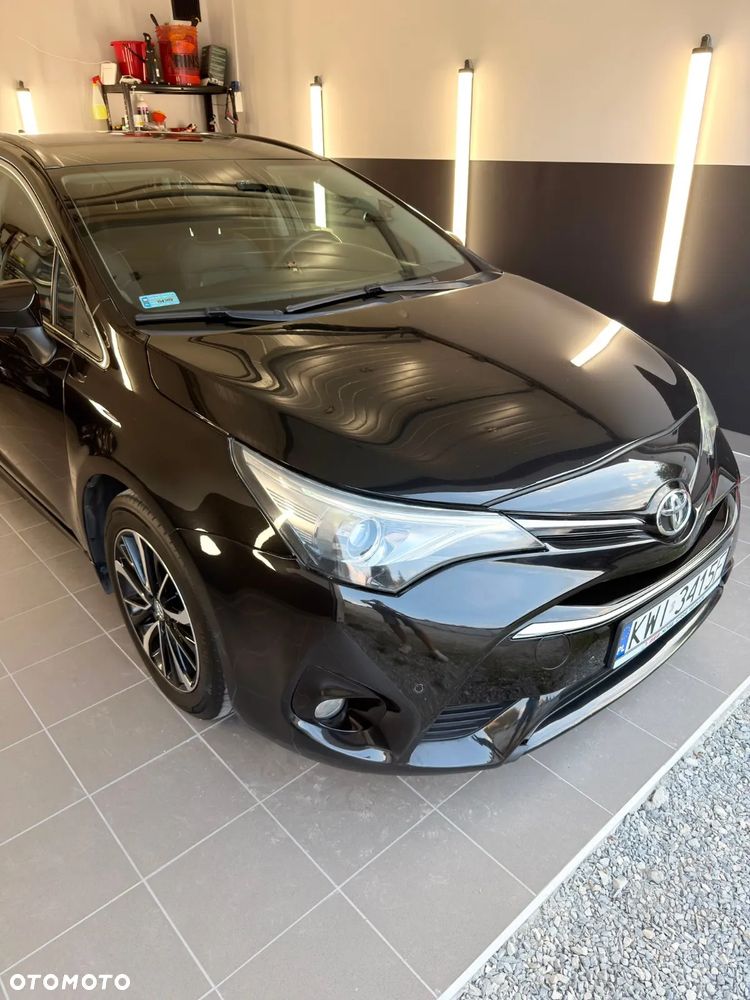 Toyota Avensis 2.0 D-4D Premium - 7