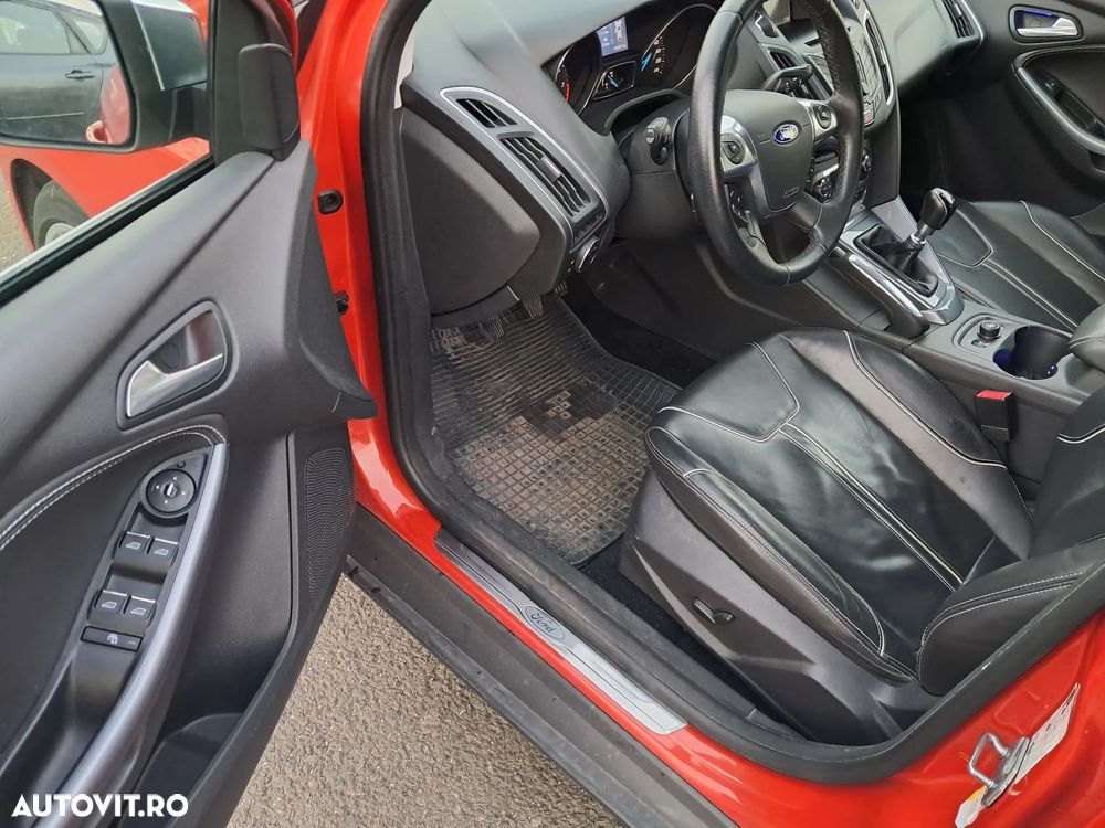 Ford Focus 1.6 EcoBoost Start-Stopp-System Champions Edition - 18