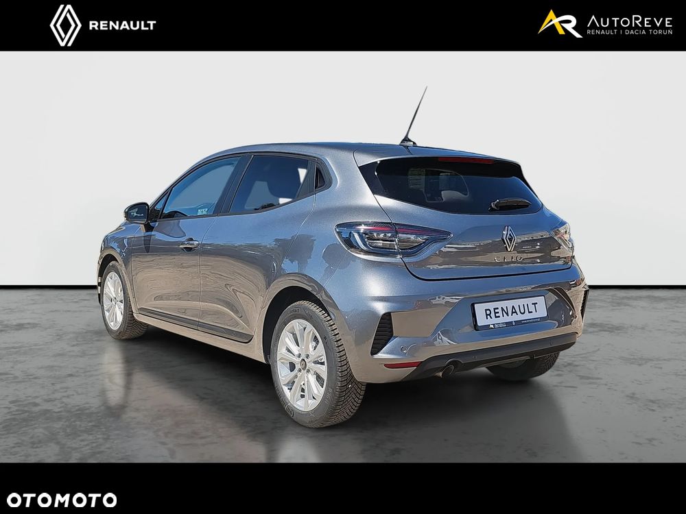 Renault Clio - 8