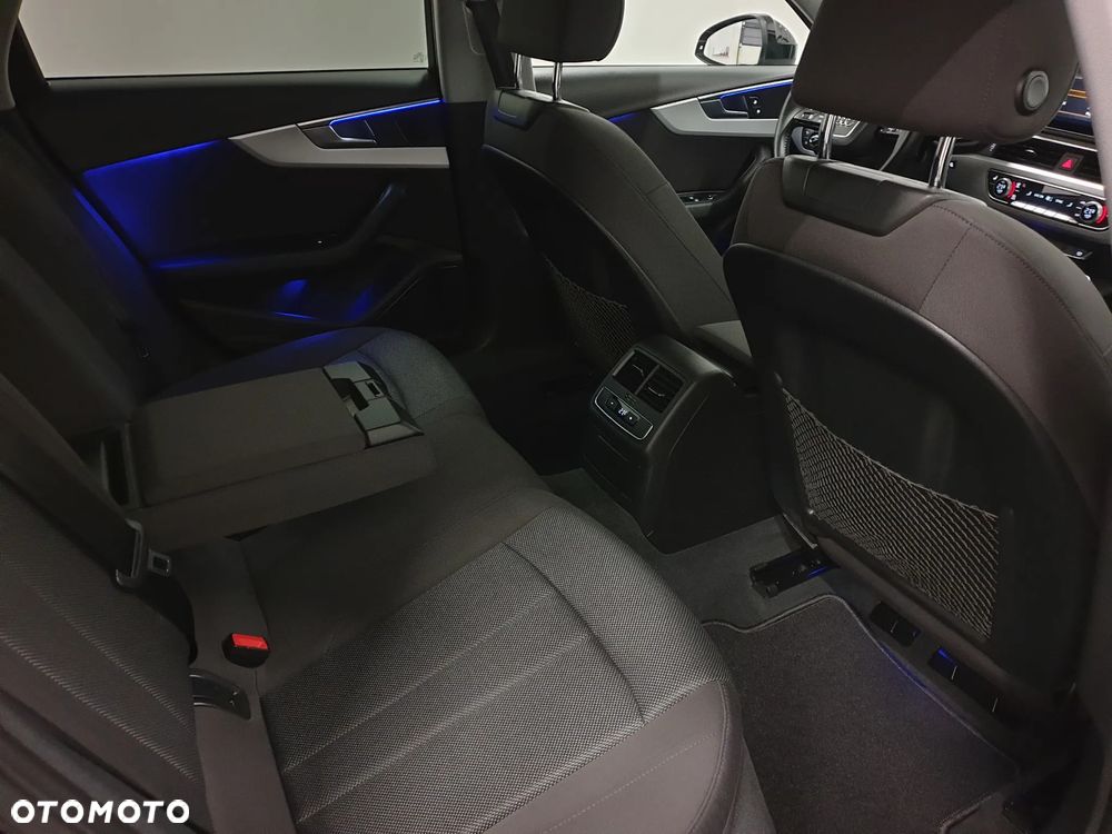 Audi A4 - 30
