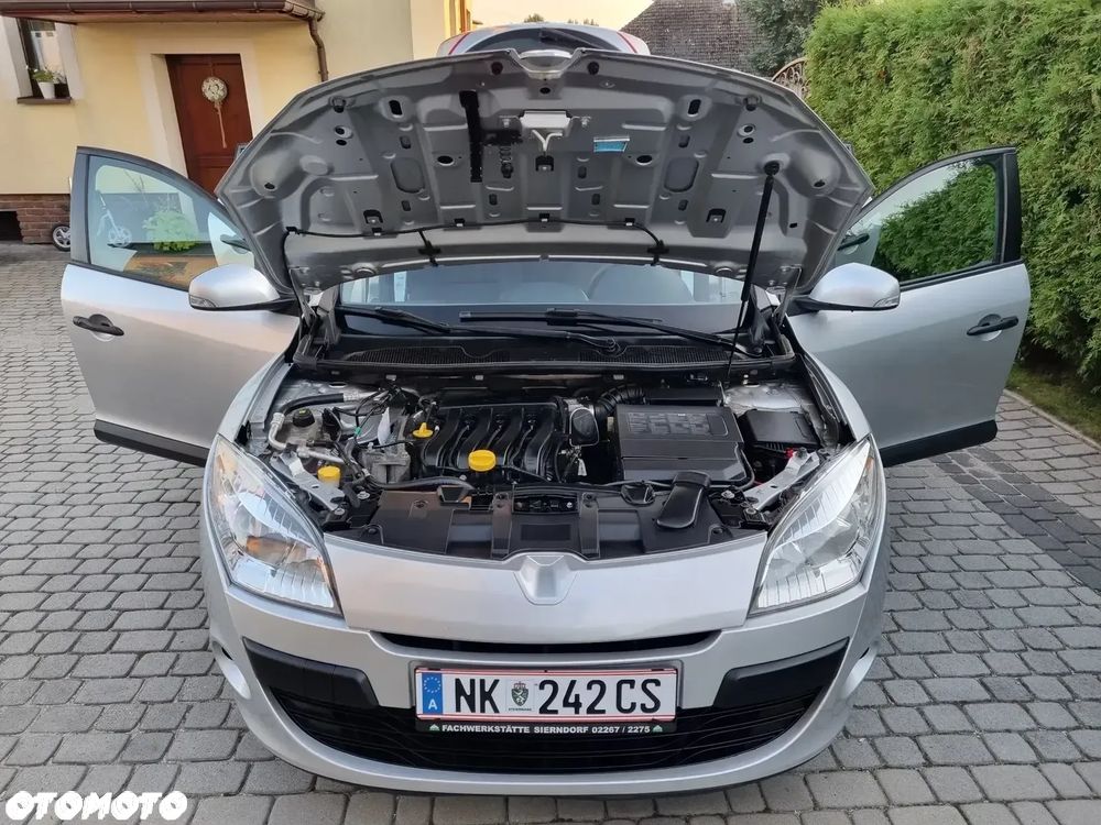 Renault Megane 1.6 16V Expression - 17