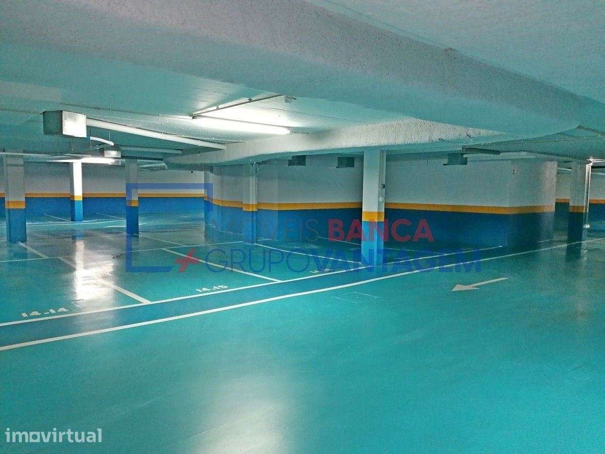 Lugar de estacionamento Santarém - Grande imagem: 3/12