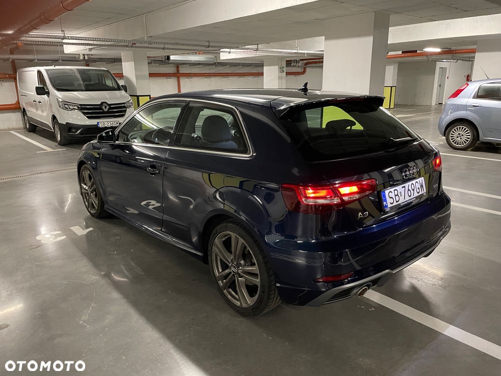 Audi A3 Sportback 1.6 FSI S line Sportpaket plus - 4
