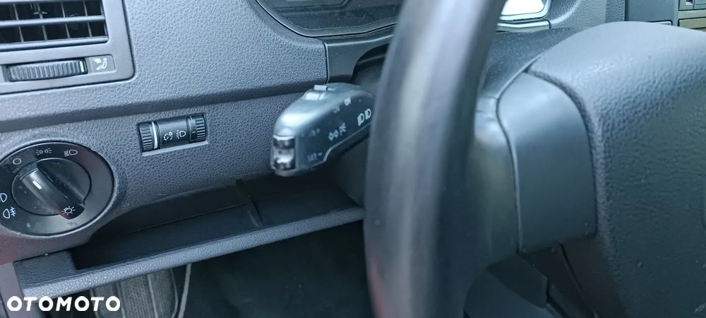 Volkswagen Polo - 26