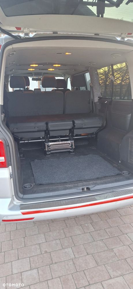 Volkswagen Caravelle - 8