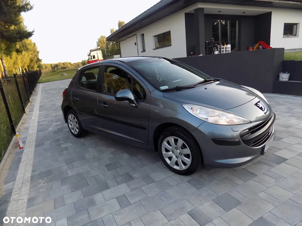 Peugeot 207 1.4 16V Trendy - 9