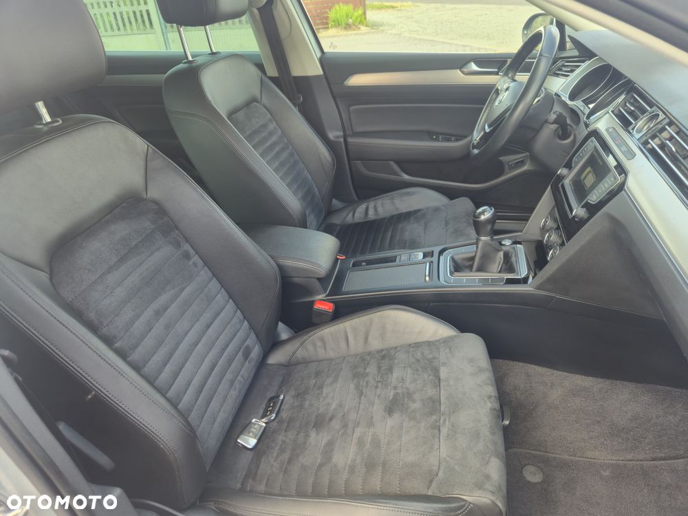 Volkswagen Passat Variant 2.0 TDI (BlueMotion Technology) Highline - 6