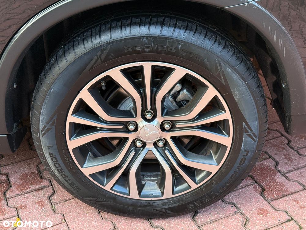 Mitsubishi Outlander 2.0 Intense + 4WD CVT - 29