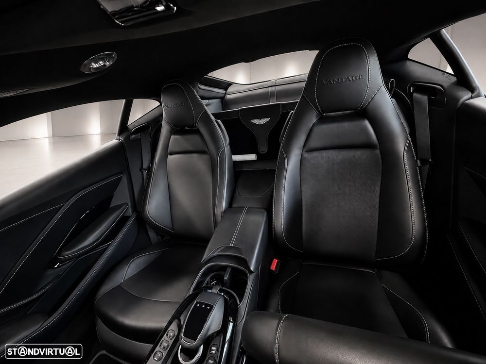 Aston Martin Vantage Coupe 4.0 Twin-Turbo V8 - 15