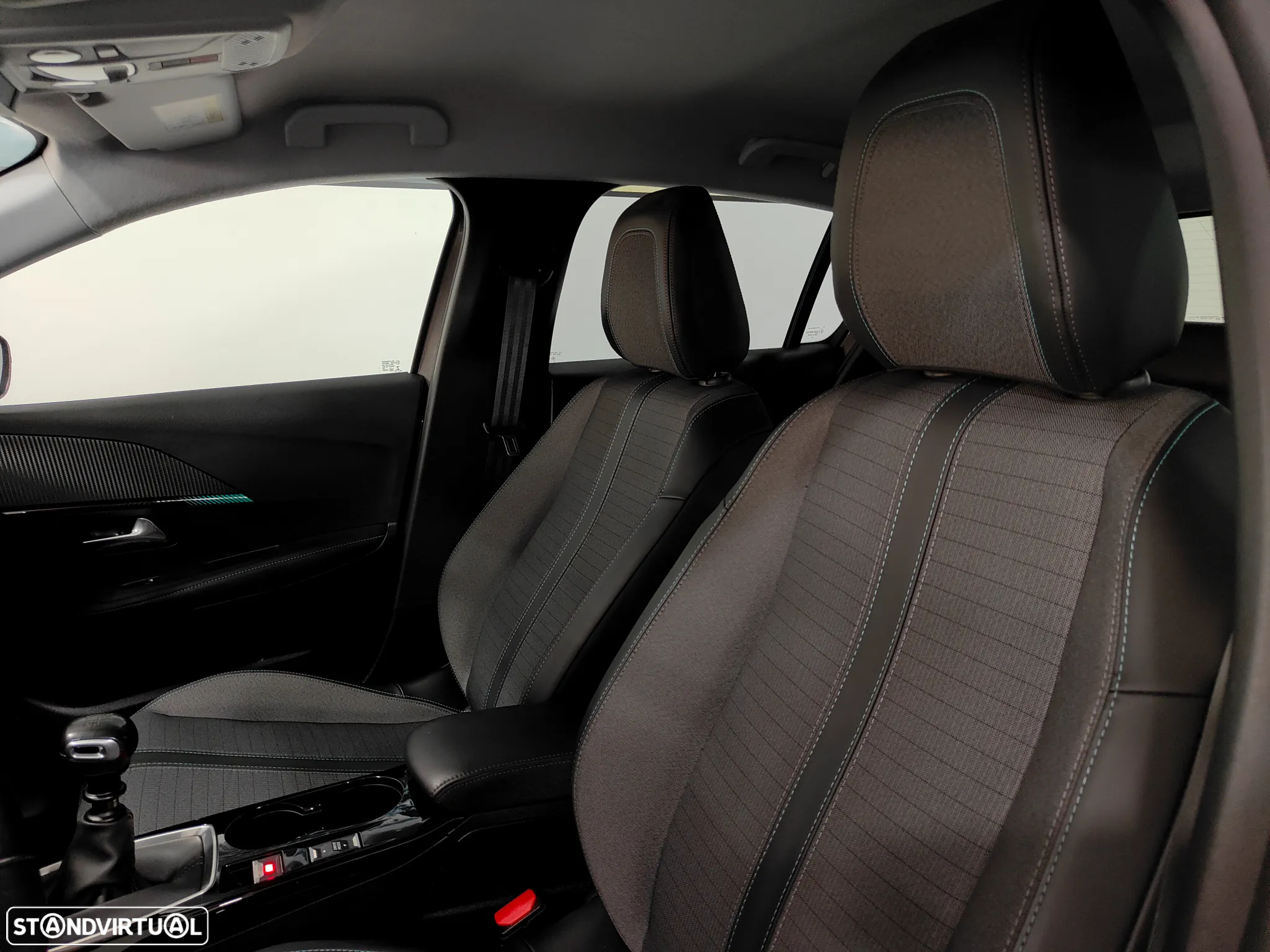 Peugeot 208 1.2 PureTech Allure Pack - 37