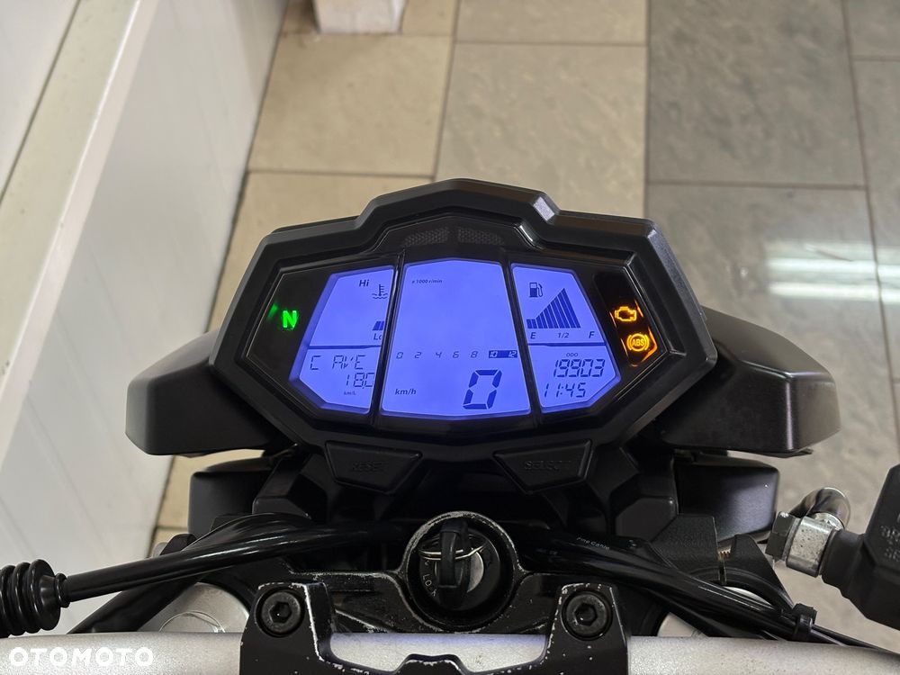 Yamaha MT - 11
