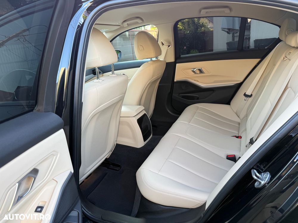 BMW Seria 3 320d xDrive AT MHEV - 4