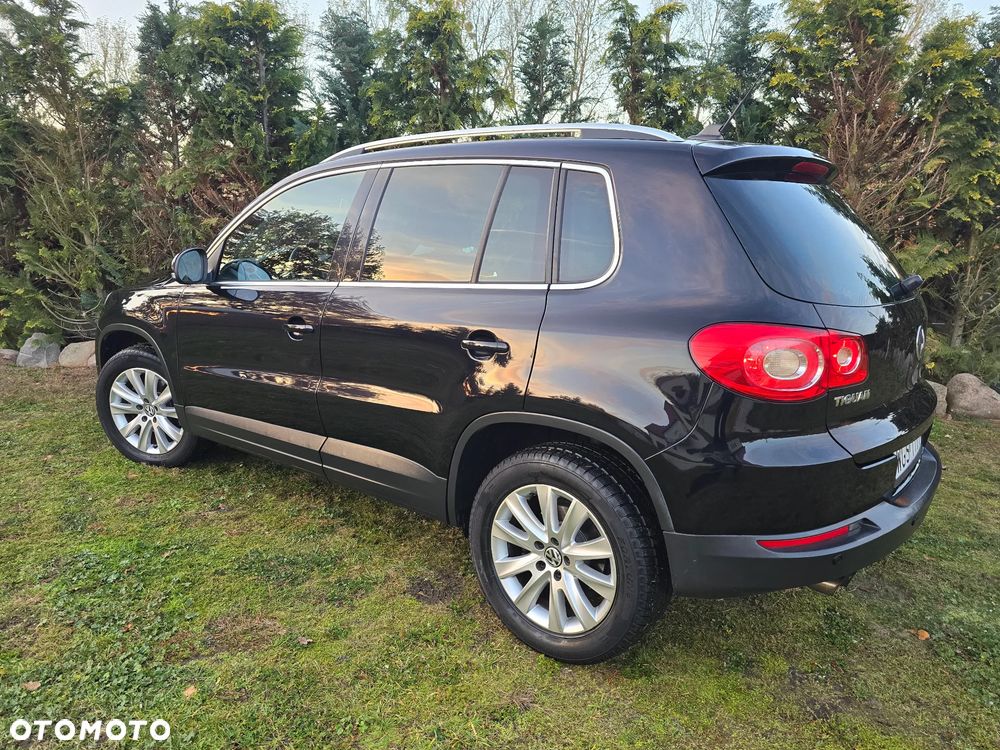 Volkswagen Tiguan - 4
