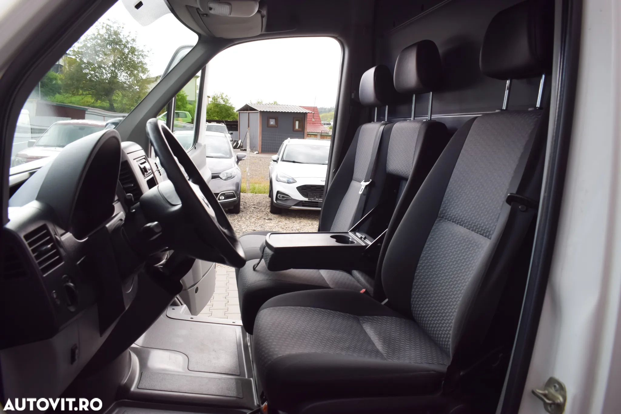 Volkswagen Crafter - 13