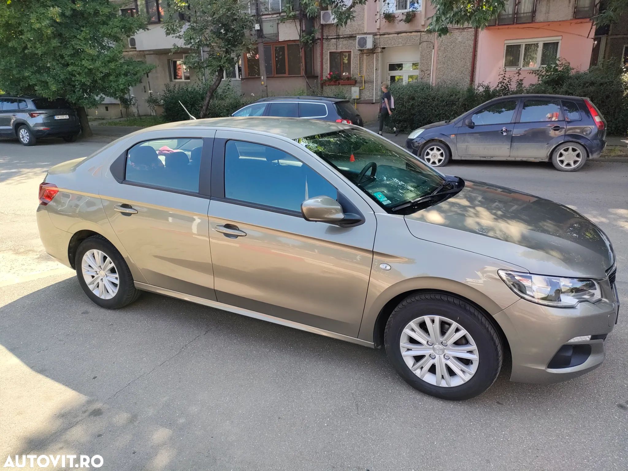 Peugeot 301 1.6 BlueHDI FAP Allure - 1