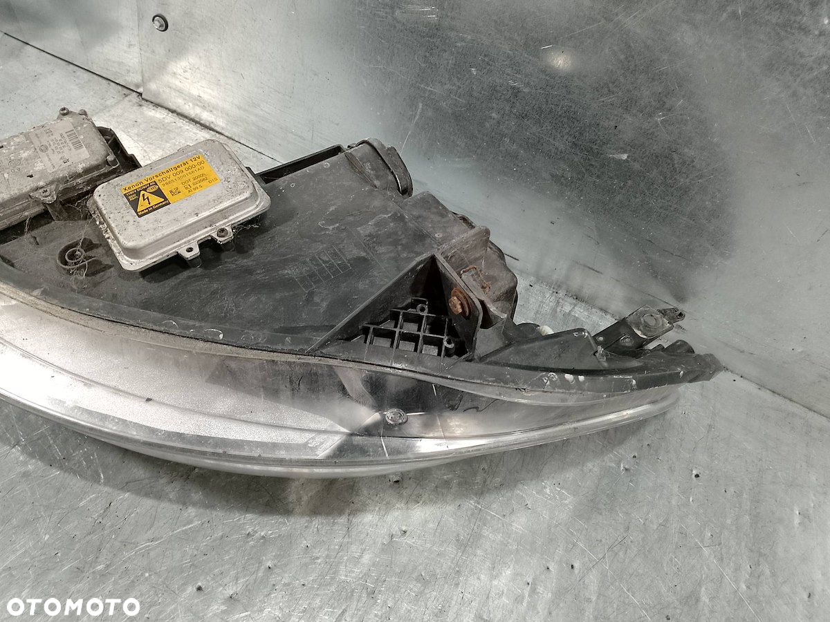 LAMPA PRZÓD PRAWA XENON PEUGEOT 407 - 8