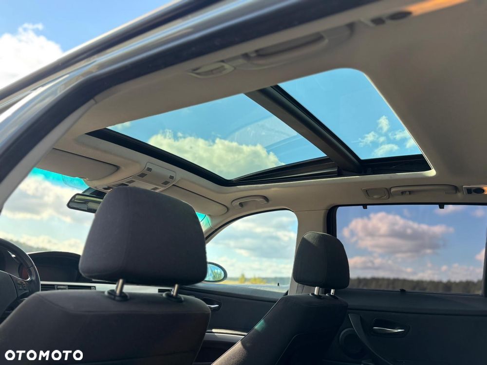 BMW Seria 3 320d - 14