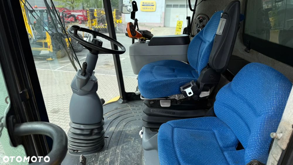 New Holland CR9080 - 14