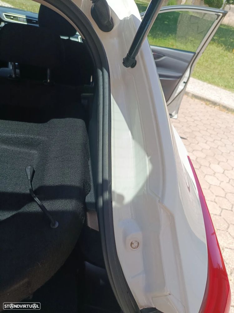 Nissan Qashqai 1.5 dCi N-Connecta - 19
