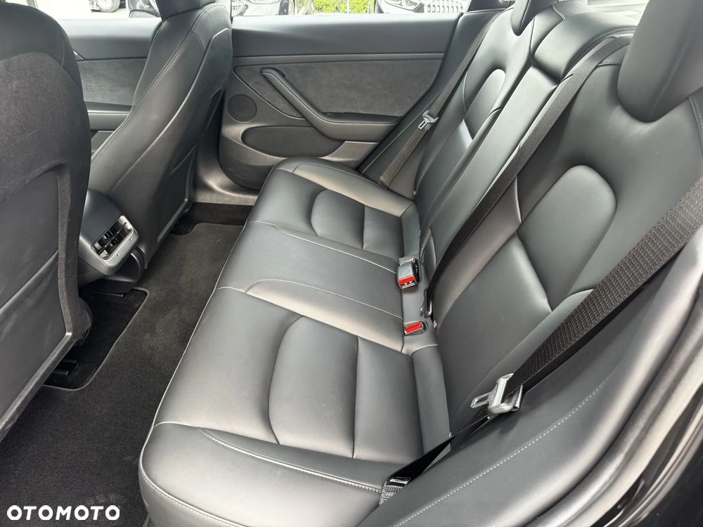 Tesla Model 3 Langstreckenbatterie Allradantrieb Dual Motor - 15