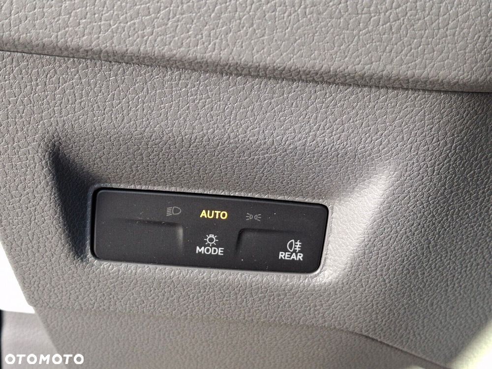 Volkswagen Crafter Wywrotka 2.0 TDI Manual - 40