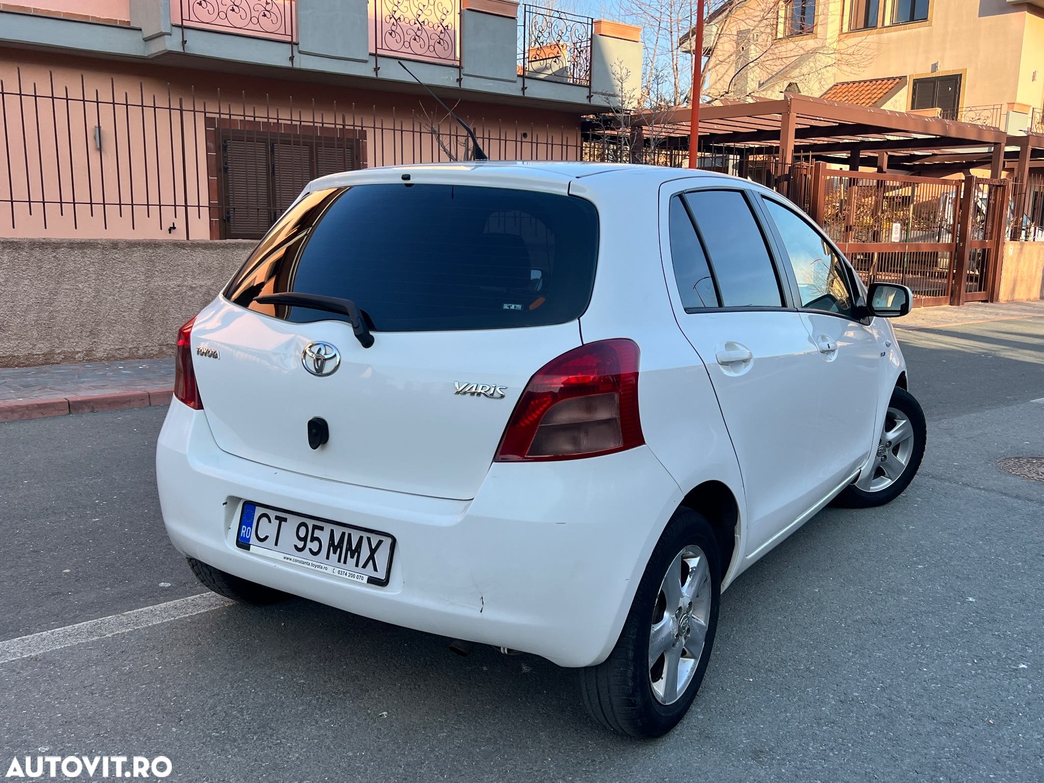 Toyota Yaris 1.4 D-4D Luna - 2