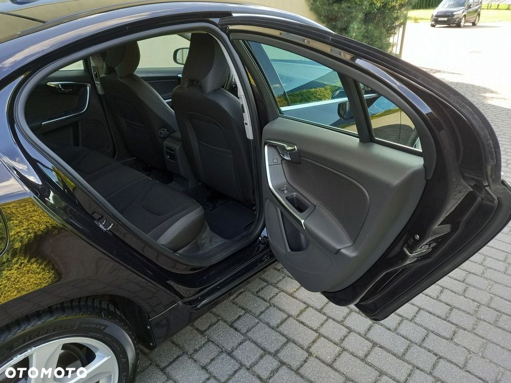 Volvo S60 D4 Business Edition - 25