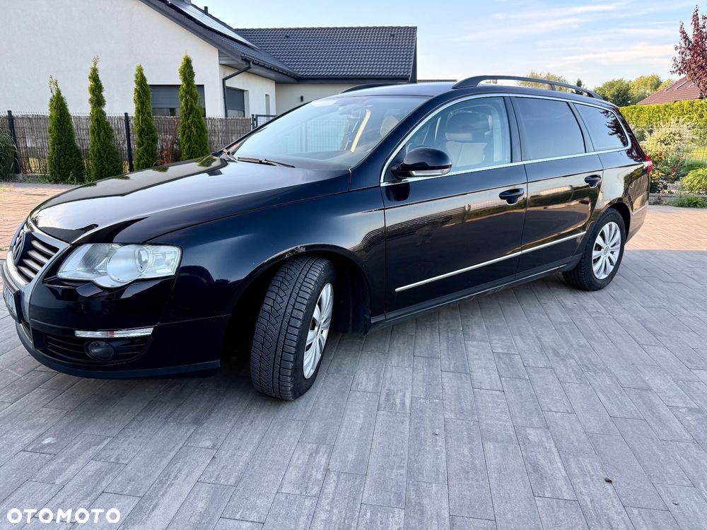 Volkswagen Passat 2.0 TDI DPF Trendline DSG - 1