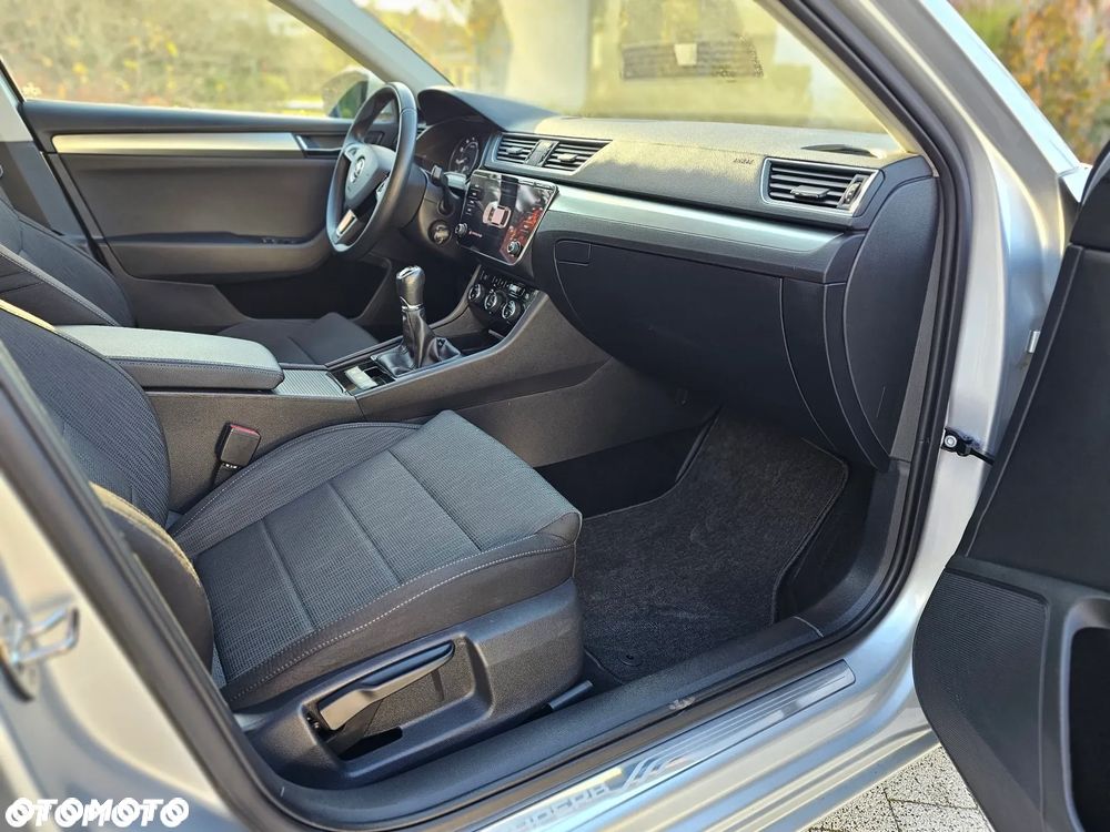 Skoda Superb 1.5 TSI Ambition - 29