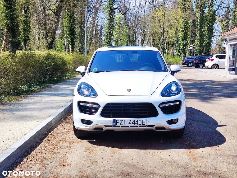 Porsche Cayenne - 17