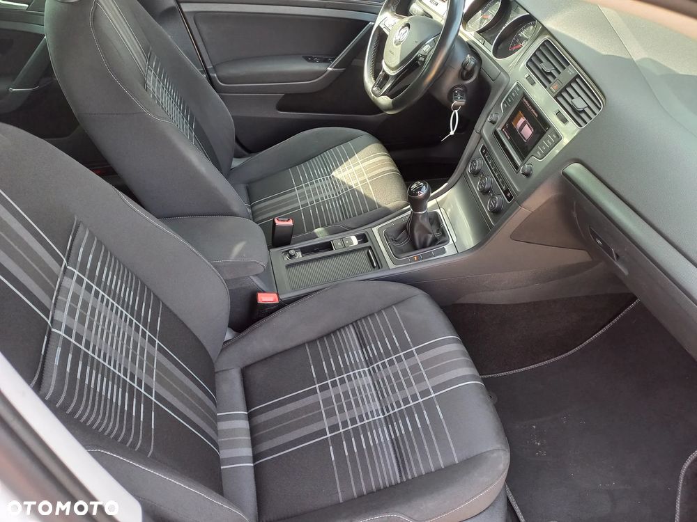 Volkswagen Golf VII 1.4 TSI BMT Comfortline - 19