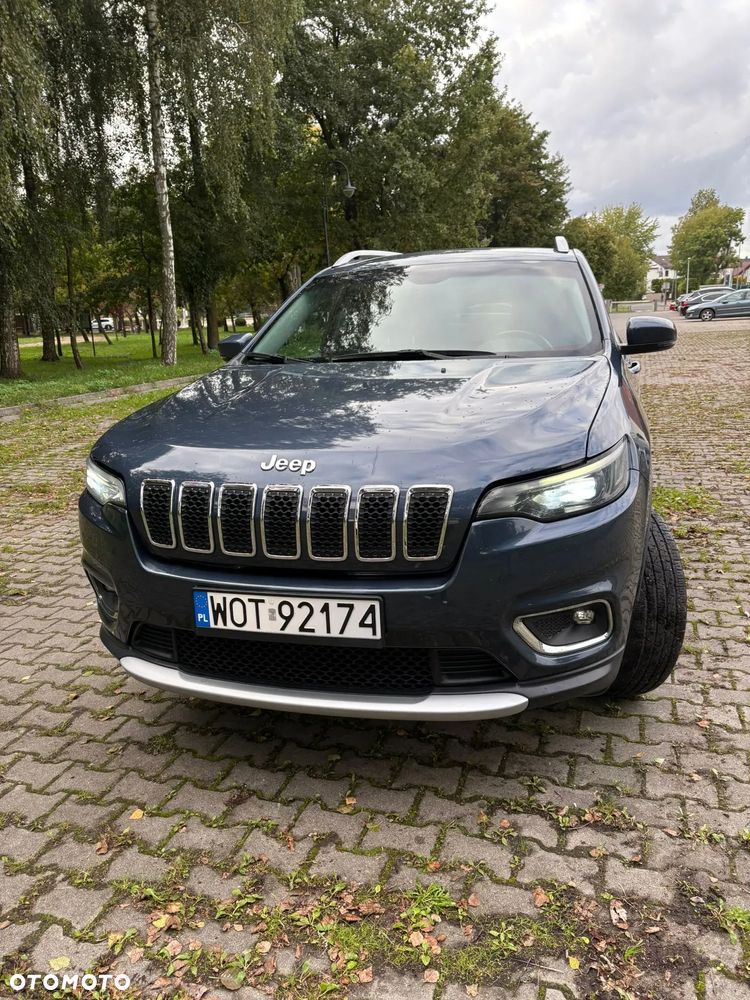 Jeep Cherokee - 4