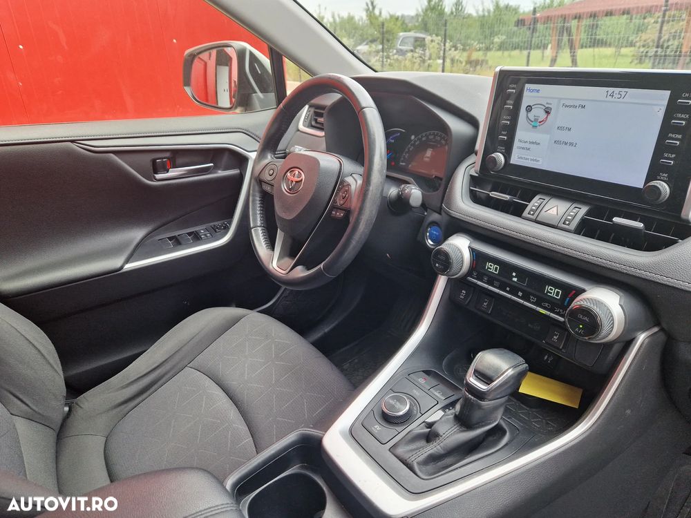TOYOTA RAV4 2019 — imagine 8