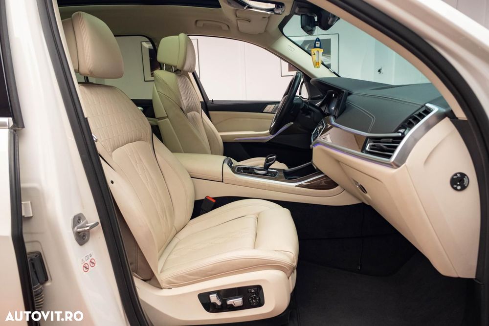 BMW X7 xDrive40d MHEV - 25