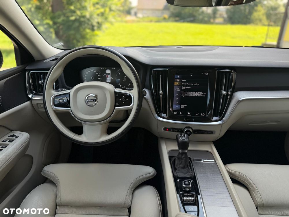 Volvo V60 Cross Country D4 AWD Geartronic - 21