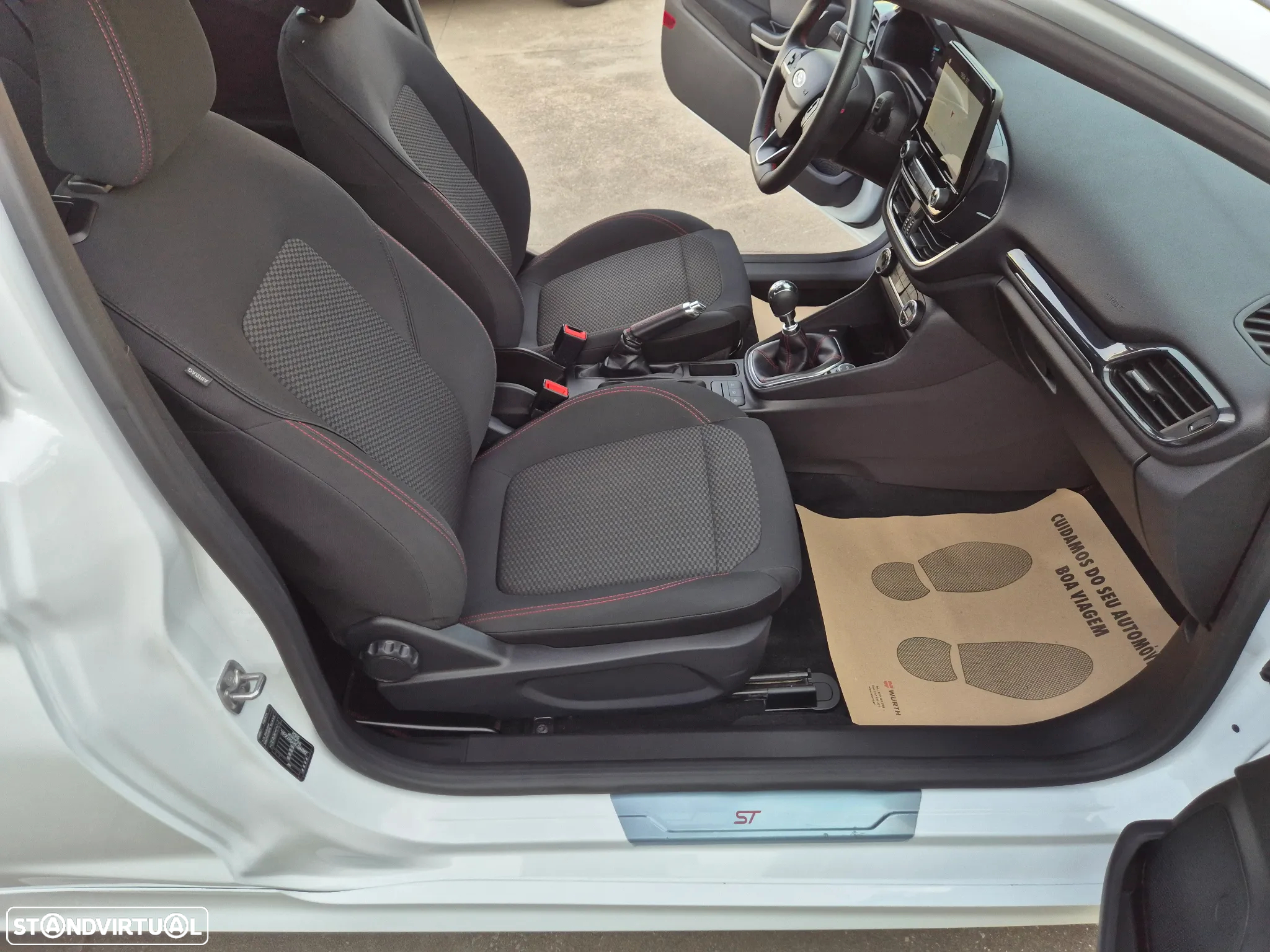 Ford Fiesta 1.0 T EcoBoost STLine - 35