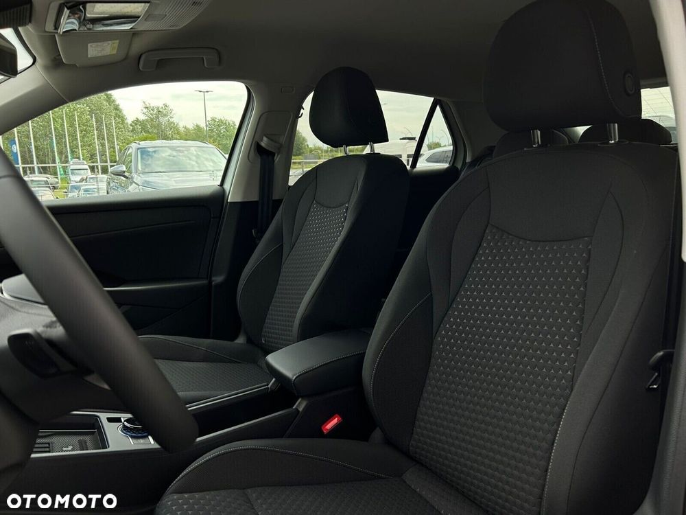Volkswagen T-Roc - 7
