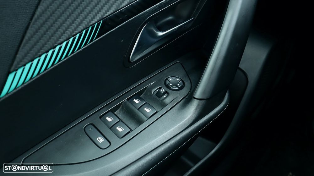 Peugeot 2008 PureTech 100 Allure - 59