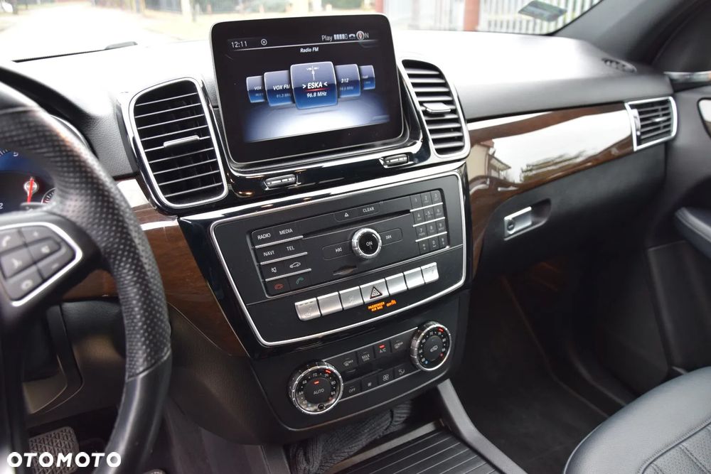Mercedes-Benz GLE - 29