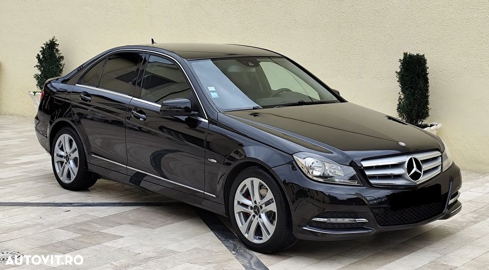 Mercedes-Benz C - 14