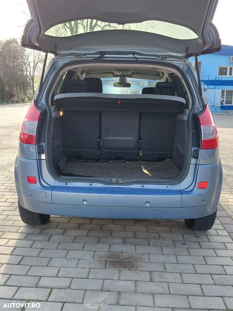 Renault Scenic - 6