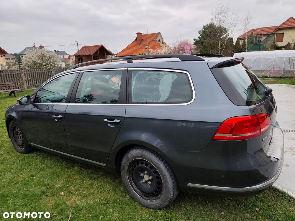 Volkswagen Passat 2.0 TDI DPF BlueMotion Technology Comfortline - 2