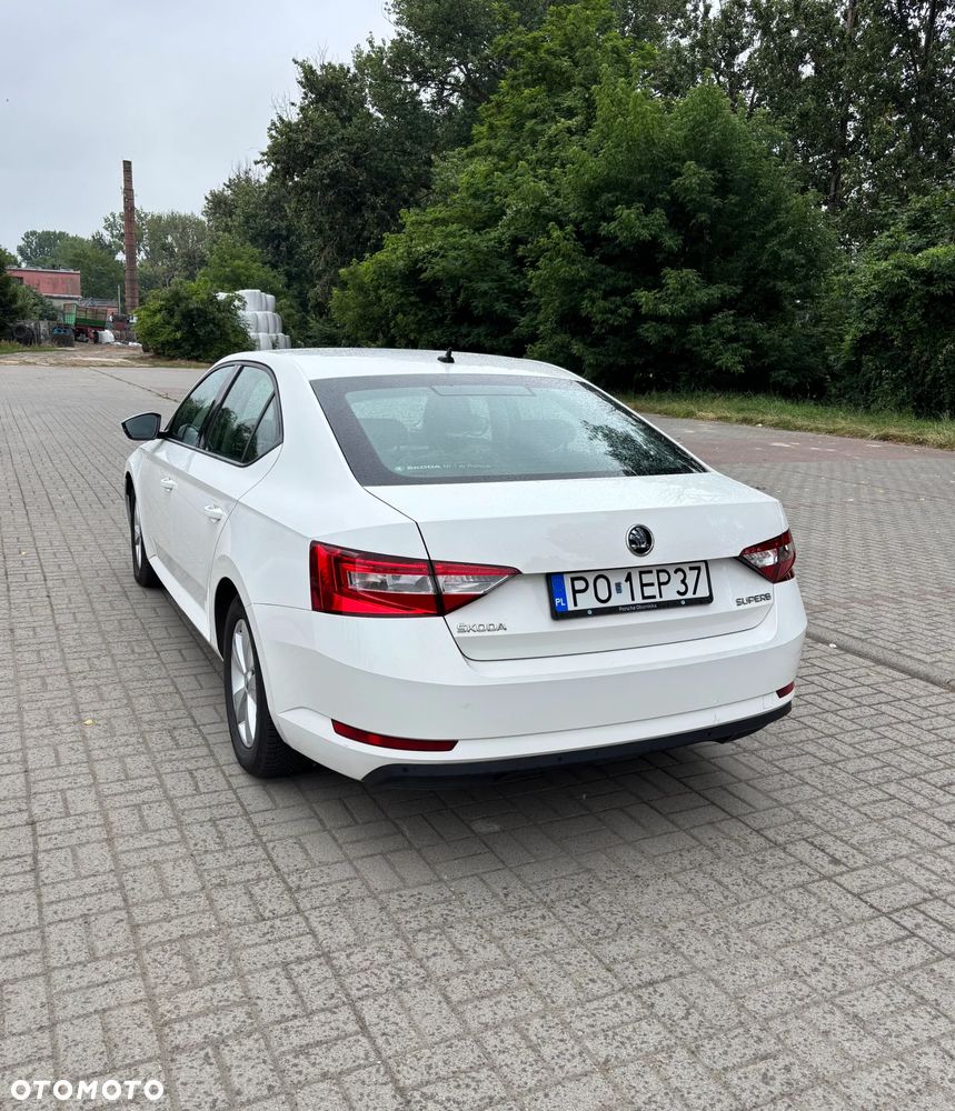 Skoda Superb 1.4 TSI Ambition - 8