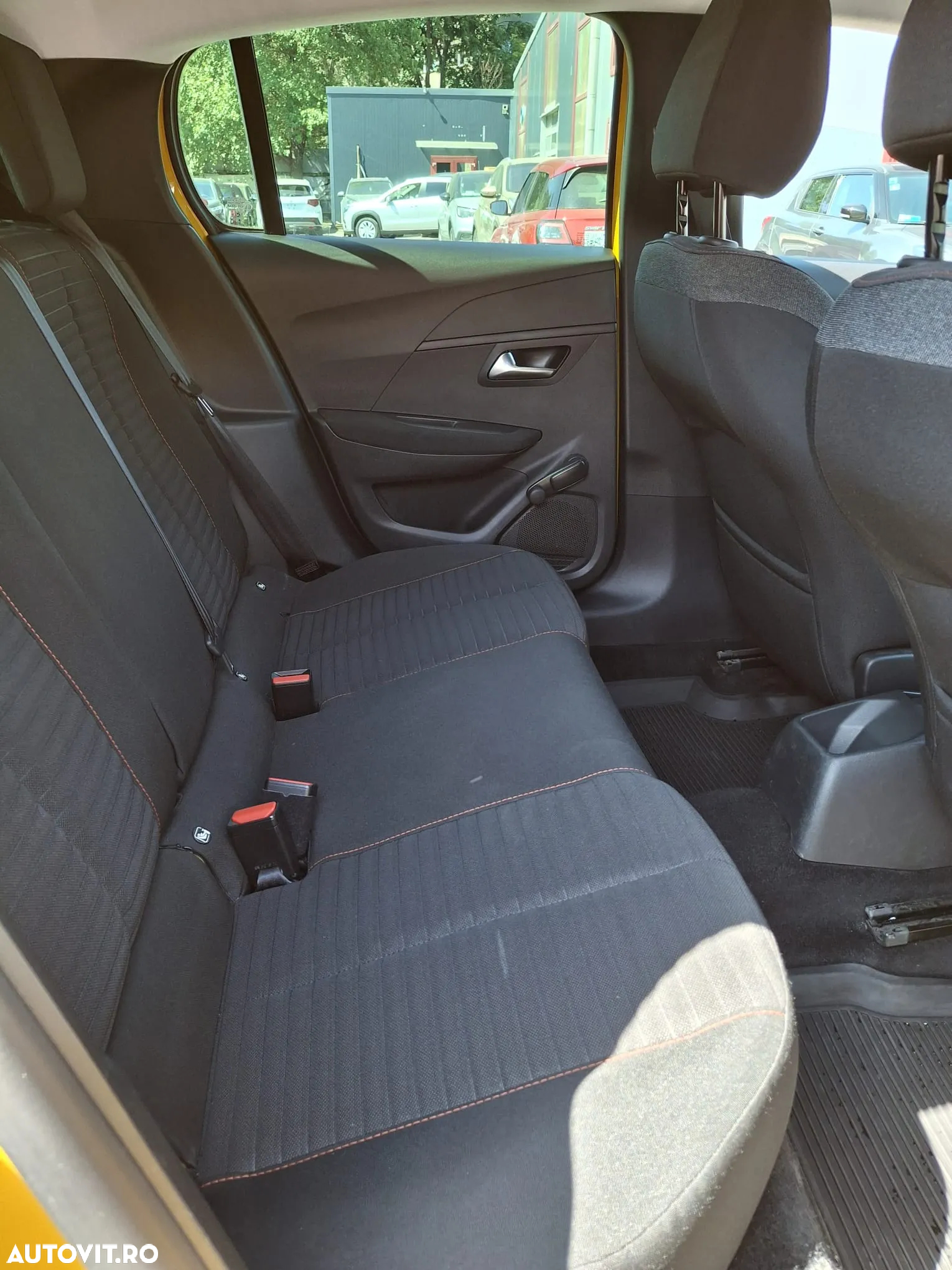 Peugeot 208 1.2 L PureTech STT Active Pack - 26