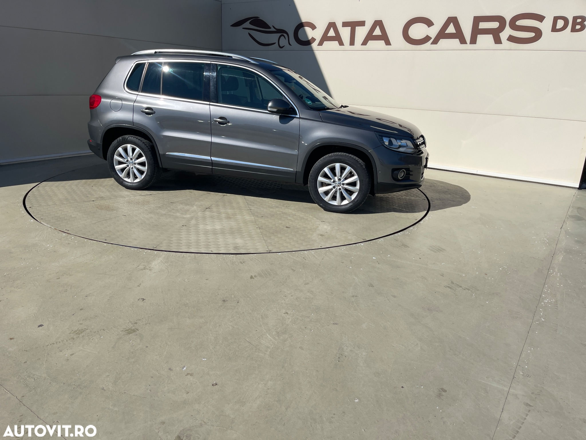 Volkswagen Tiguan 2.0 TDI DPF 4Motion BlueMotion Technology DSG Cup Sport & Style - 19