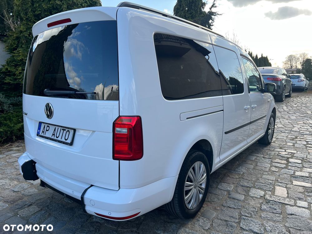 Volkswagen Caddy Maxi 2.0 TDI Comfortline DSG - 9